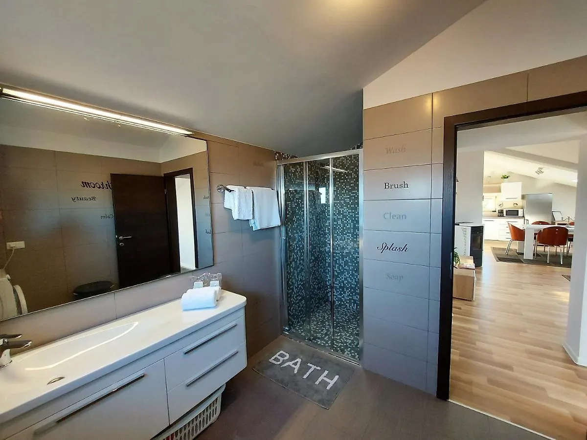 Rooms And Apartments Istrasoley Bale 4*,  Croacia
