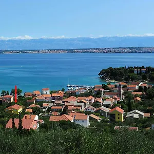 rooms-mediterranean-gardens.hotelinzadar.com/