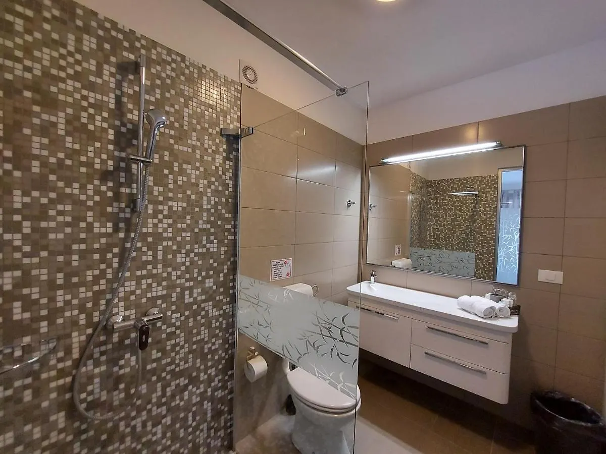 Guest house Rooms And Apartments Istrasoley Bale